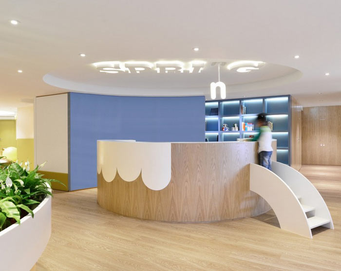 兒童教育培訓(xùn)機(jī)構(gòu)服務(wù)臺(tái)裝修設(shè)計(jì)案例效果圖