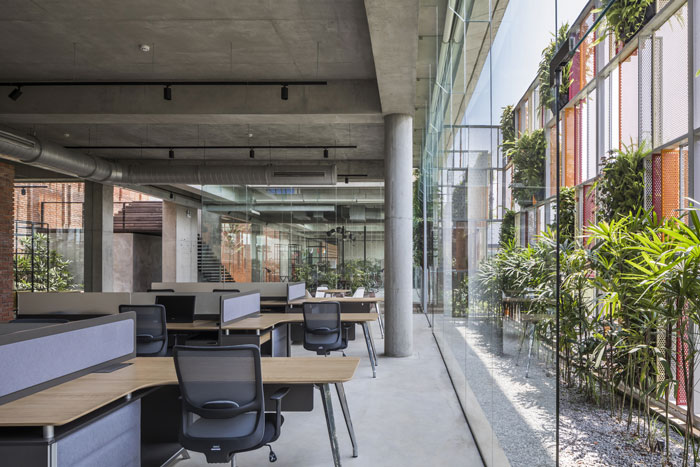 工廠辦公室辦公區(qū)裝修設(shè)計效果圖