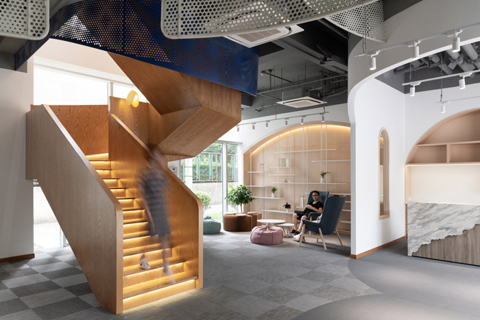 編程培訓(xùn)機(jī)構(gòu)接待區(qū)裝修設(shè)計效果圖